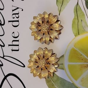 Vintage Sarah Coventry Satin Petals Earrings